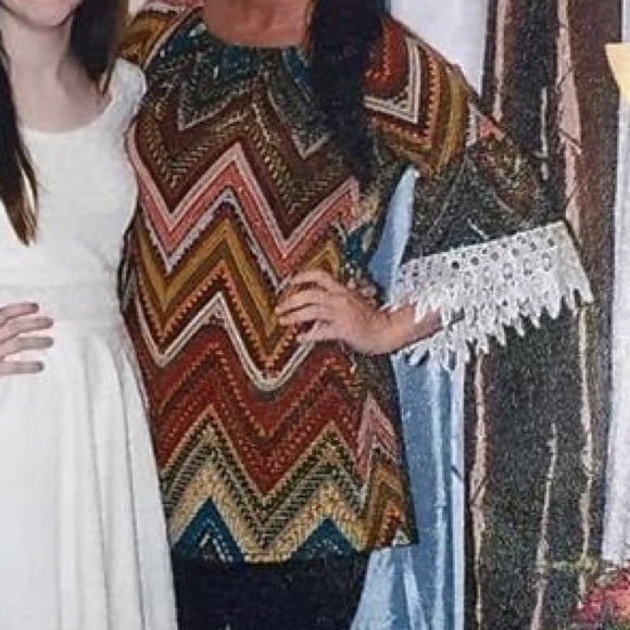 WinWin Tops - Chevron Print • Lace Detailed Tunic Top • S/M